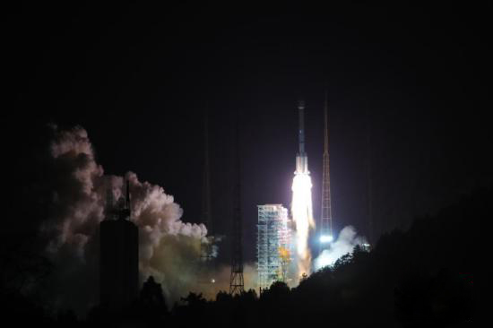 北斗三號衛(wèi)星系統(tǒng)首設(shè)計師謝軍:掀開國人探索宇宙的新篇章