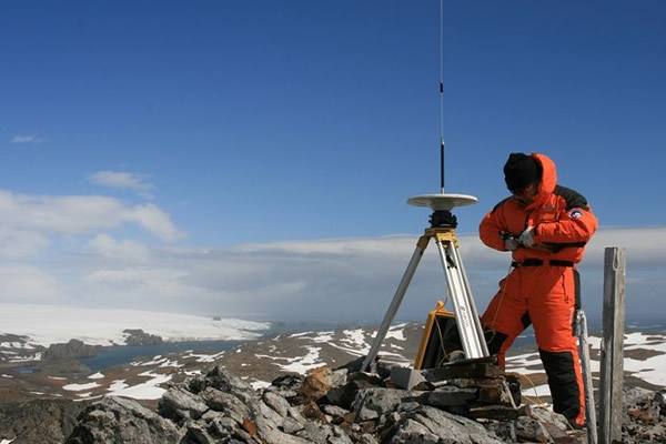 衛(wèi)星導(dǎo)航測繪 衛(wèi)星導(dǎo)航測繪